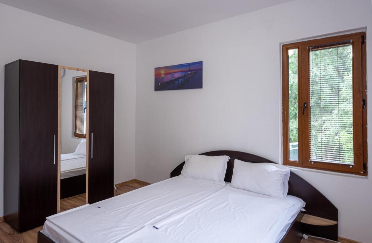 Къща За Гости Димови Sozopol Ngoại thất bức ảnh